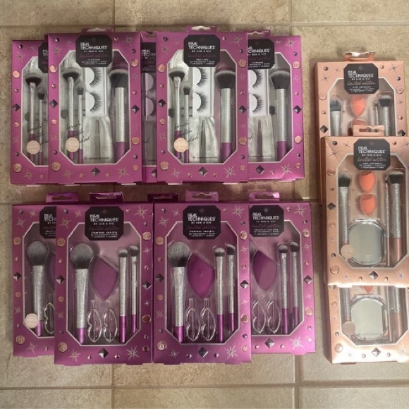 NWT Lot of Real Techniques Giftsets